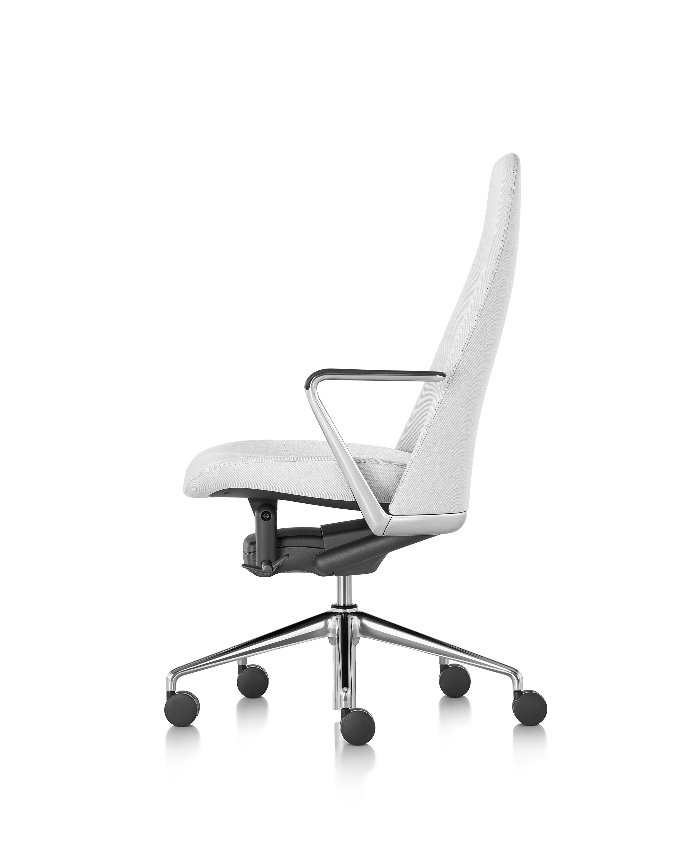 办公椅|现代真皮中班椅|办公家具|华体（中国）家具|锥形大班椅